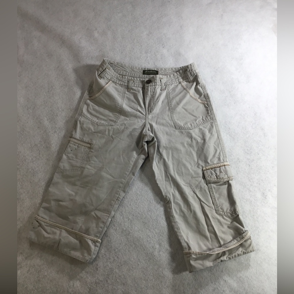 Eddie Bauer Women’s Light Taupe Cargo Capris SZ 4